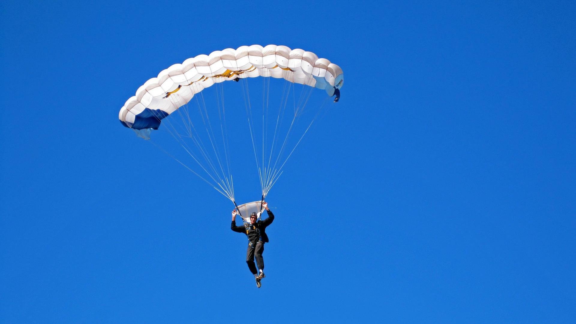 青少年足球培训体系全面升级，教练员队伍素质显著增强，青少年足球培训基地